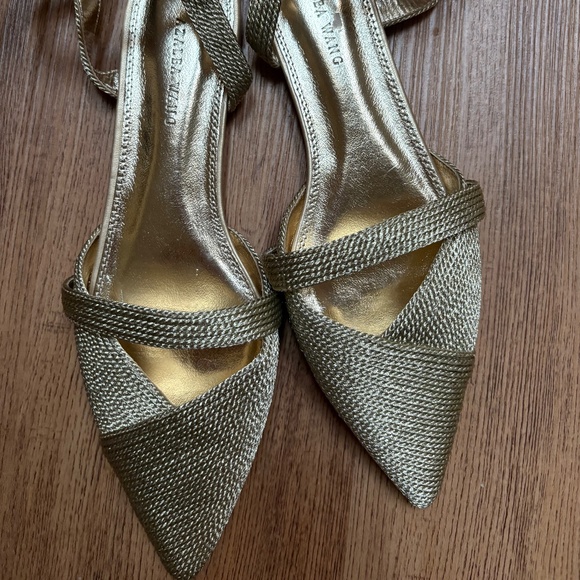Azalea Wang gold flats size 8 - Picture 1 of 3